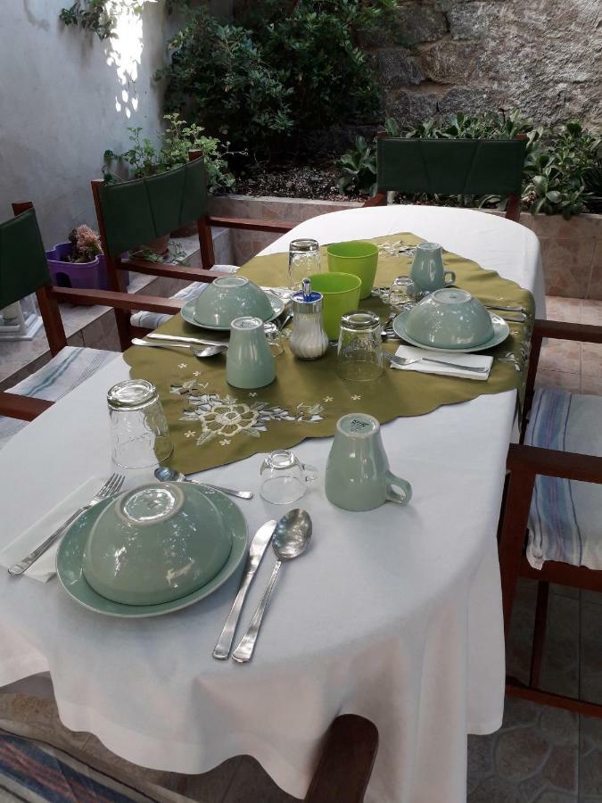 La Collina Dei Ciliegi Bed and Breakfast Sarule Buitenkant foto